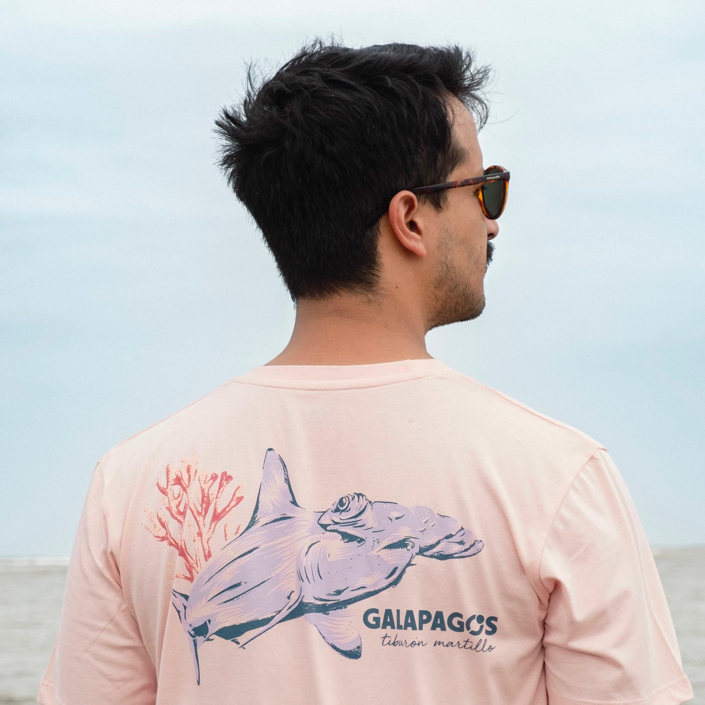 Camiseta Tiburón Martillo - Unisex